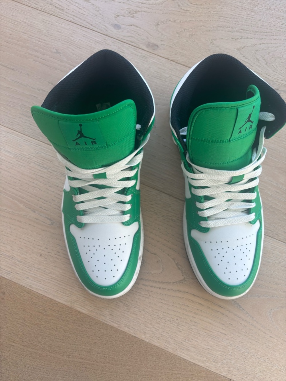 Jordan 1 Mid Lucky Green -  Mens  US Size 9.5 - Picture 4 of 12